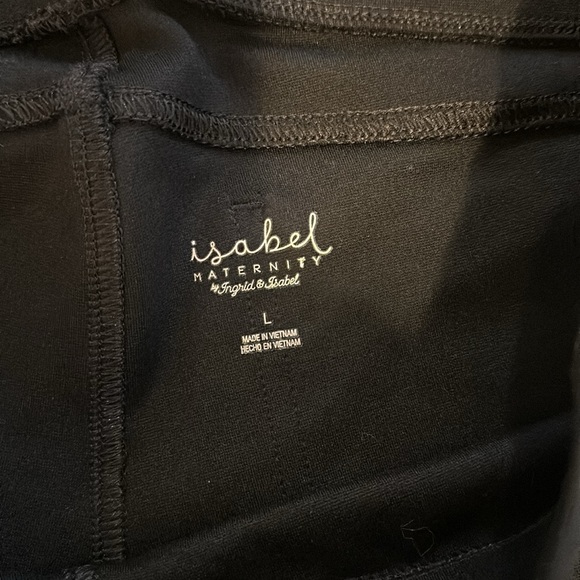 Maternity bundle.. 4 pieces. NWT black pants and NWT black crop, 2 tops, 1 NWT - Picture 3 of 14